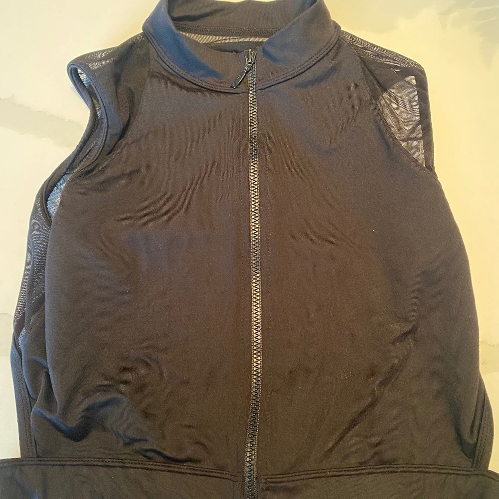 Bloch dance half top, zipper front